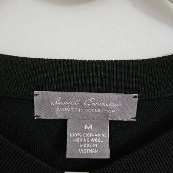 Daniel Cremieux Sweater Men Medium Black Extra Fine Merino Wool V-Neck Pullover - Picture 2 of 8